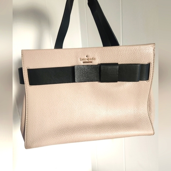 Kate Spade ♠️ Handbag - Picture 1 of 6
